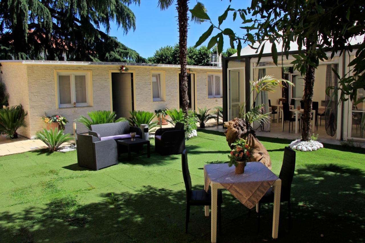 Exclusive Passion Bed & Breakfast Rho Exterior photo