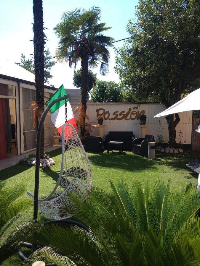 Exclusive Passion Bed & Breakfast Rho Exterior photo
